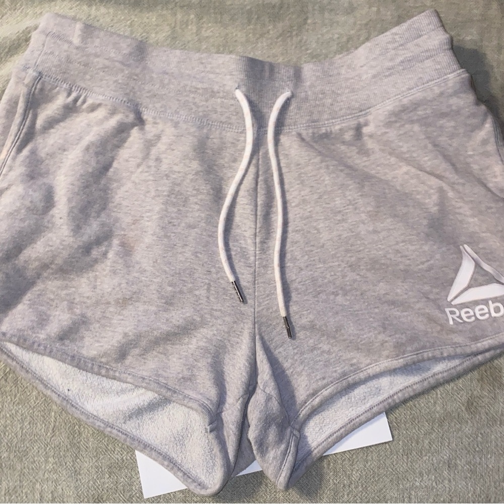 Women’s Reebok Shorts - Picture 2 of 6